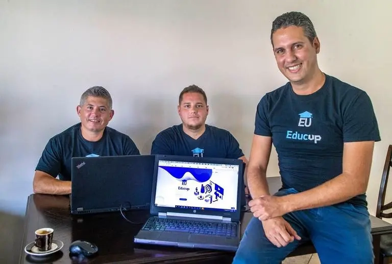 EducUp Team at Miami Nuevo Herald EducUp